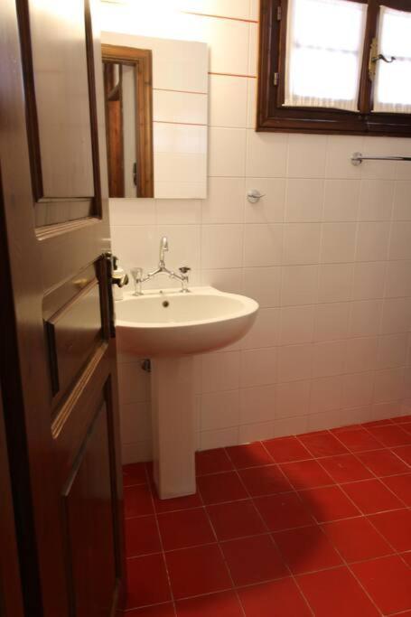 Raise Traditional Getaway Polydrossos